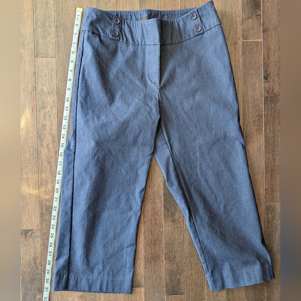 Rekucci Navy Stretch Pull-On Capri Pants | Size 10 | Button Detail | Indigo